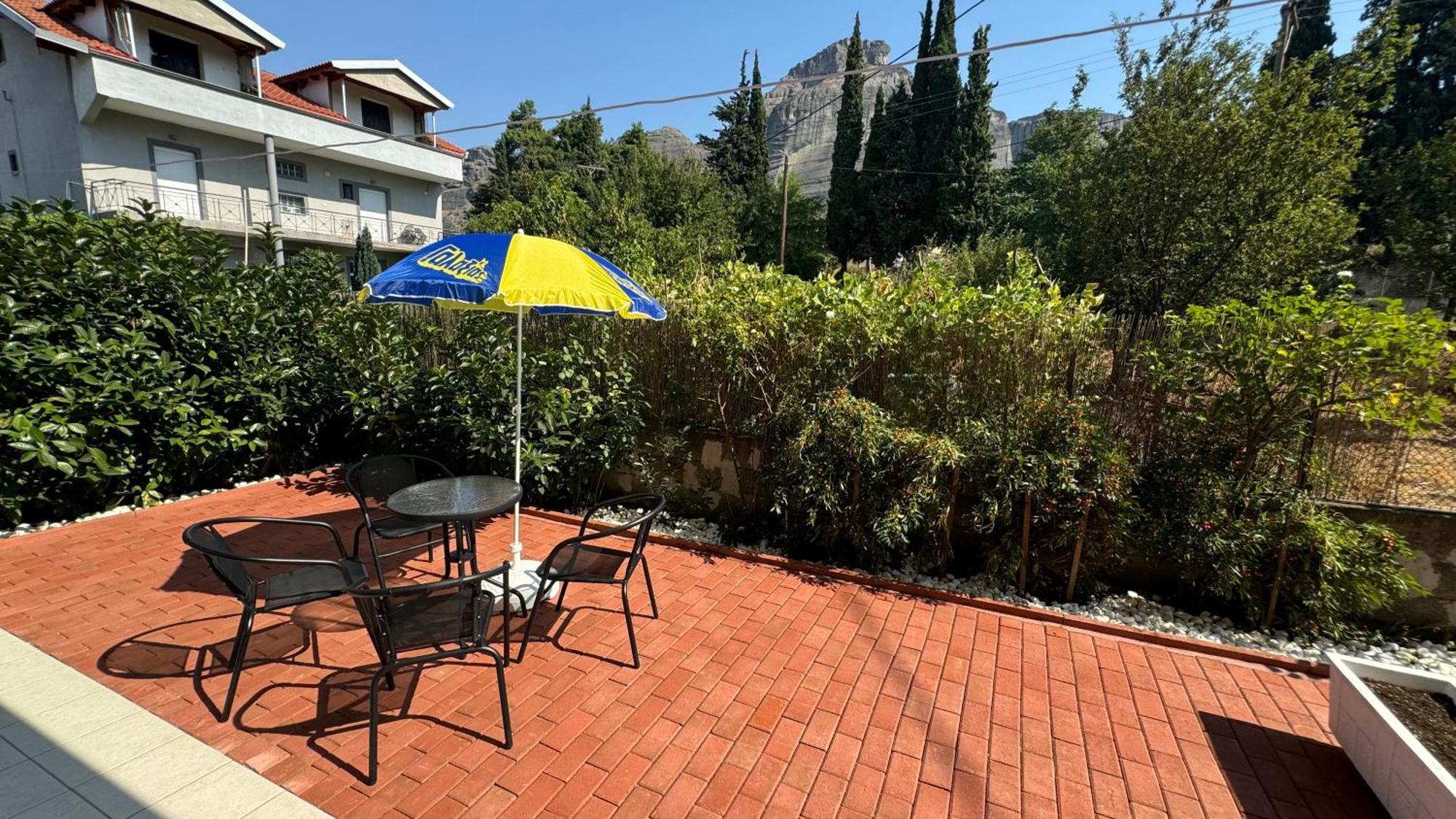 Petit House Under The Rocks Διαμέρισμα Καλαμπάκα Εξωτερικό φωτογραφία