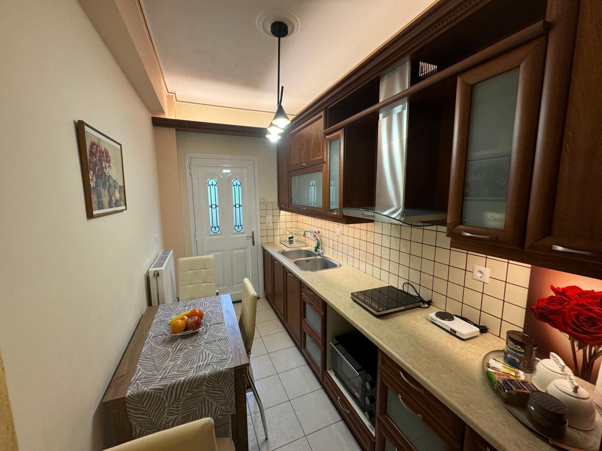 Petit House Under The Rocks Διαμέρισμα Καλαμπάκα Εξωτερικό φωτογραφία